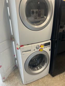 LG washer and dryer in good condition