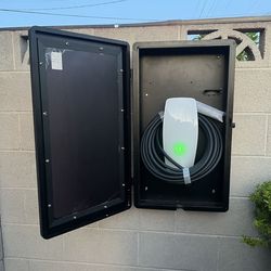 Tesla Charger⚡️🔌(READ DESCRIPTION)