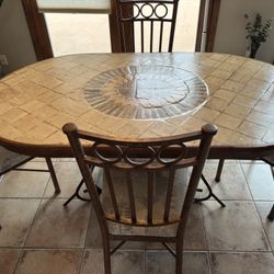 SW Rustic One Of A Kind Table/Chairs
