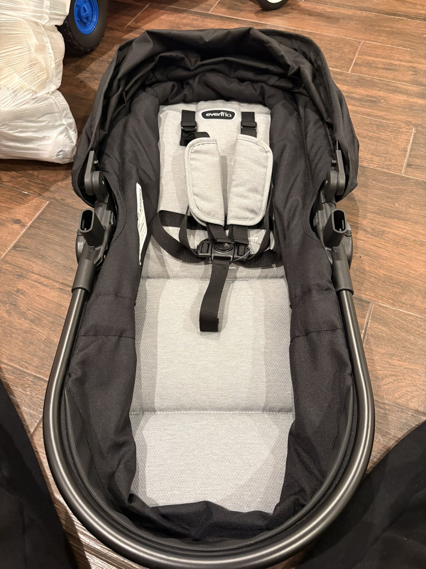 even flo stroller bassinet ONLY no legs no car seat