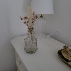 Clear Glass Vase 8 Inch Tall