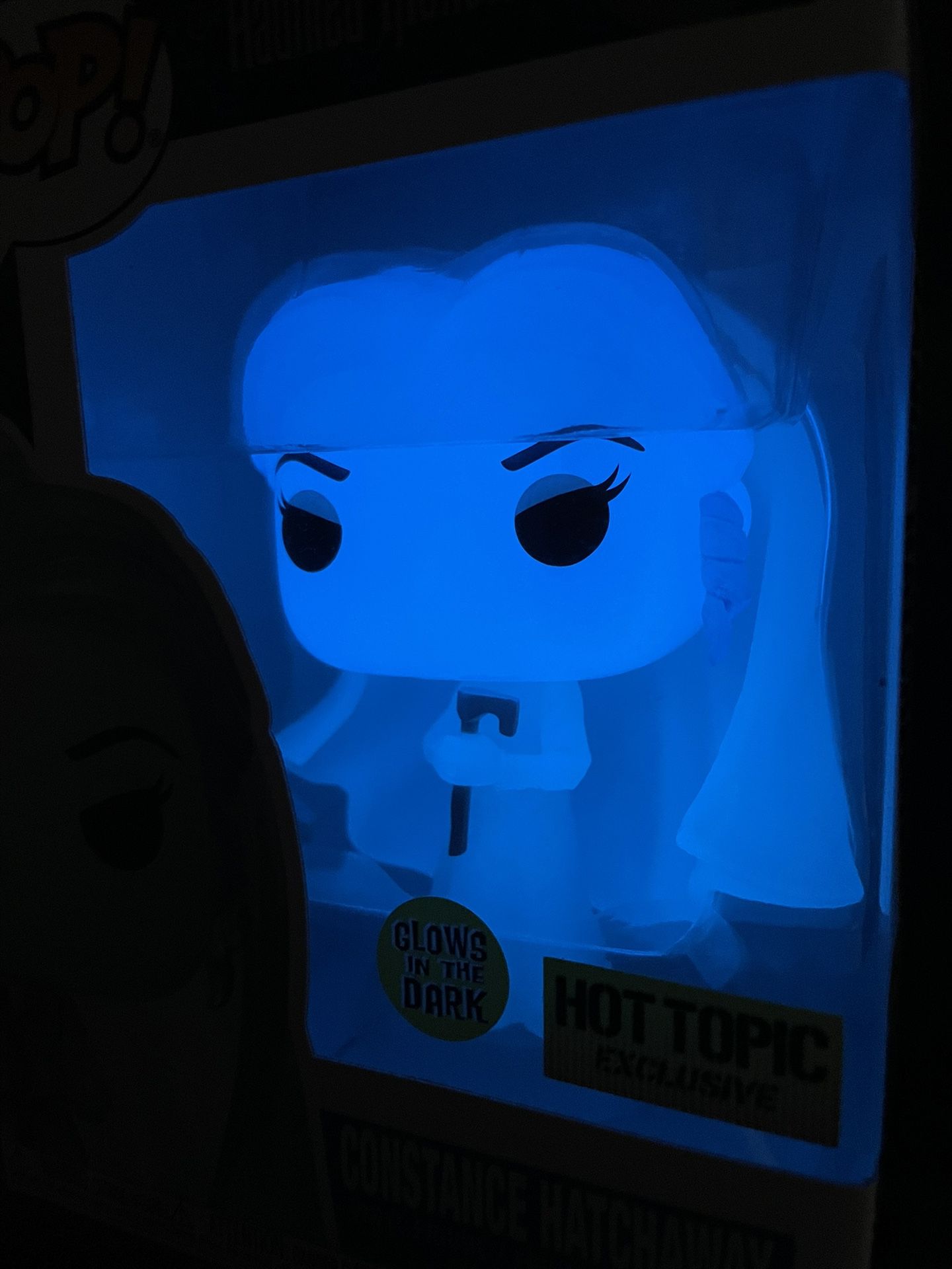 GLOW Constance Hatchaway Funko Pop *MINT* Hot Topic Exclusive GITD Disney Haunted Mansion 578 with protector Movies