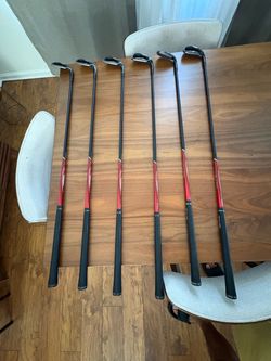 TaylorMade Golf Iron Set (6-9, PW, AW) – Graphite Shafts (Right Hand)