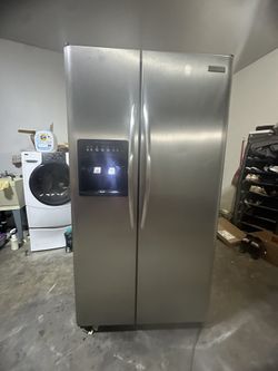 Frigidaire side by side refrigerator