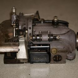 Singer Industrial Serger/Overlocking sewing machine 