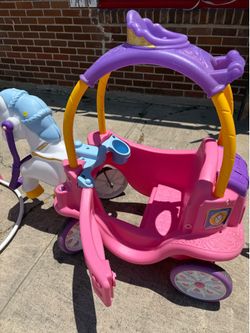 Little tike princess horse & carriage ride on toy