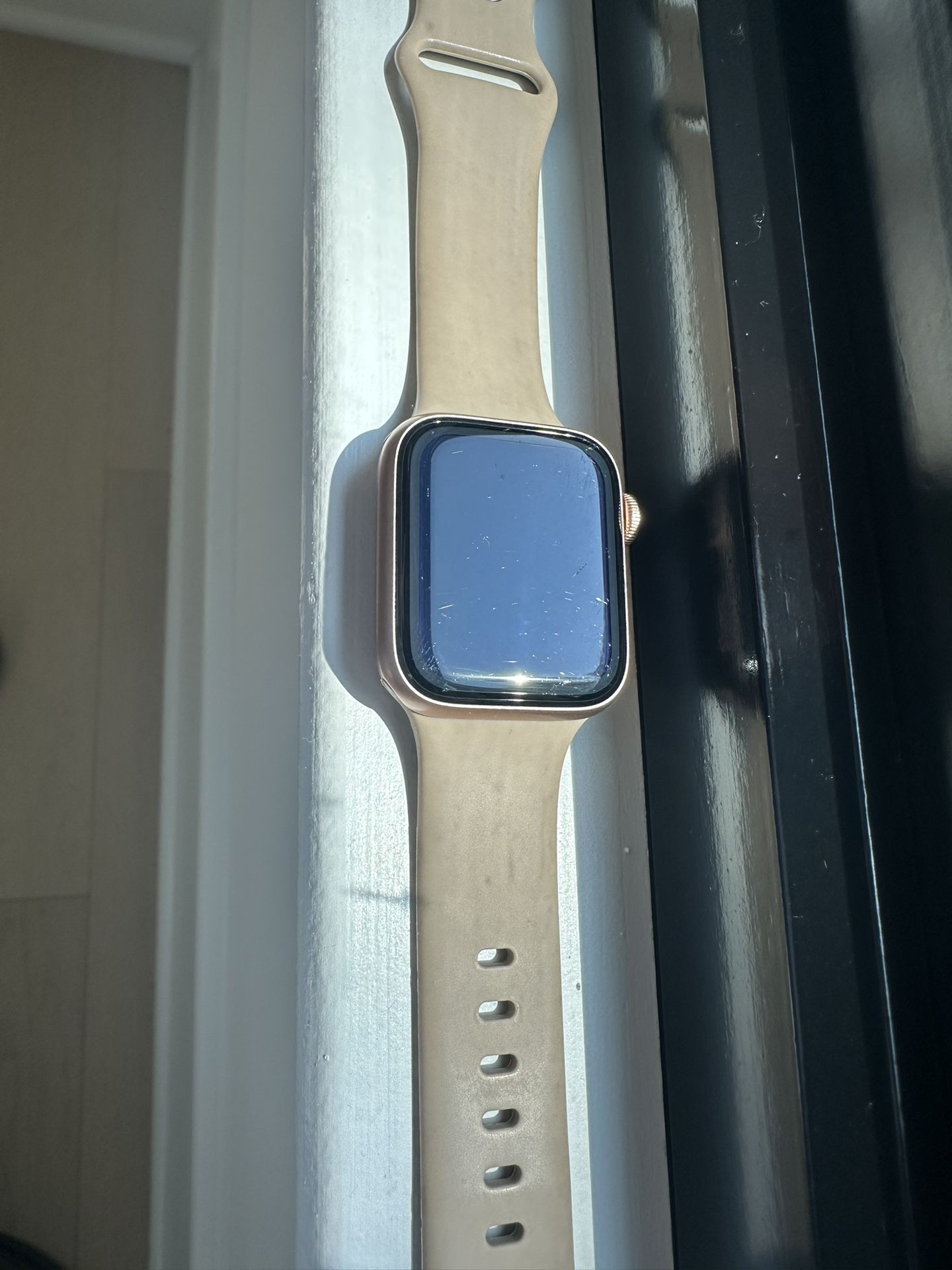 Apple Watch 40mm SE GPS + Cellular Rose gold