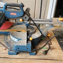 Ryobi 10" Sliding Miter Saw 