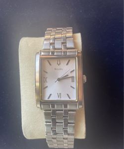 Bulova women’s watch. 31 mm
