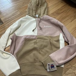 Hoodies And Sweatshirts 