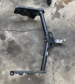 Class III/IV, Round Tube Trailer Hitch Receiver