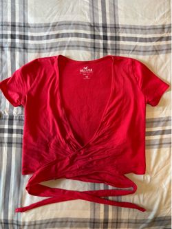 Hollister baby tee