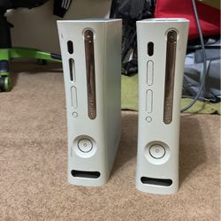 2 Broken Xbox 360 Console And One Game 