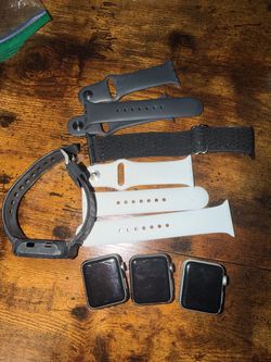 Apple Watch Lot with Extra Bands (PARTS ONLY FOR WATCHS) I doubt they work