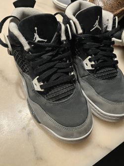 Jordan 4s