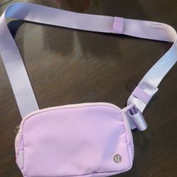 Lululemon Everywhere Belt Bag 