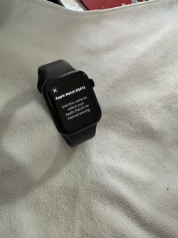 Apple Watch SE 2nd gen 44mm • 32.0GB • Midnight Aluminum Midnight
