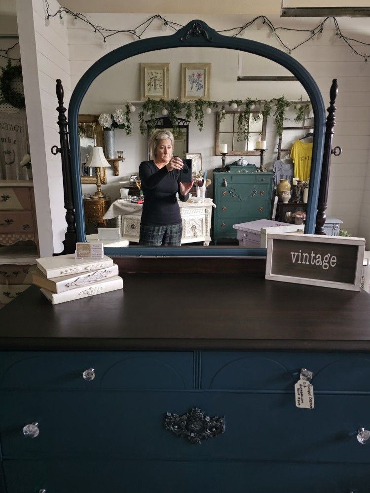 Antique Dresser With Morror