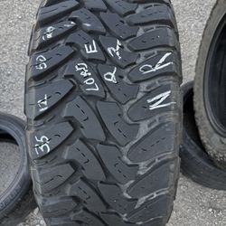 35/12.50/20 TOYO R/T tires