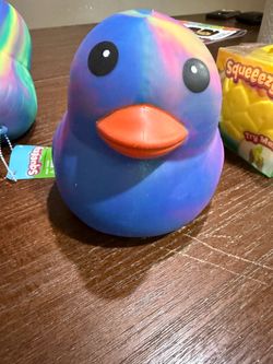 Tie-dye squeezy duck
