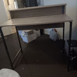 Desk 15$ No Issues