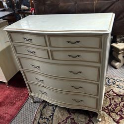 Drexel chest of drawers