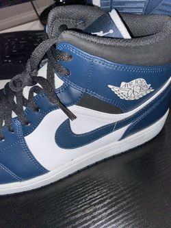 Armory Navy Air Jordan 1 Mid Size 13  & 11, 12.5