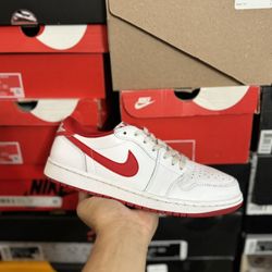 Jordan 1 Low University Red size 8 VNDS