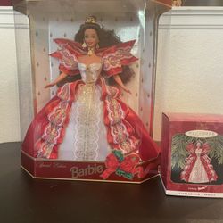 1997 Happy Holidays Barbie And Ornament Special Addition 
