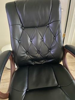 Luxury office chair 🪑
