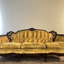 VICTORIAN ROCOCO REVIVAL STYLE TUFTED SOFA
