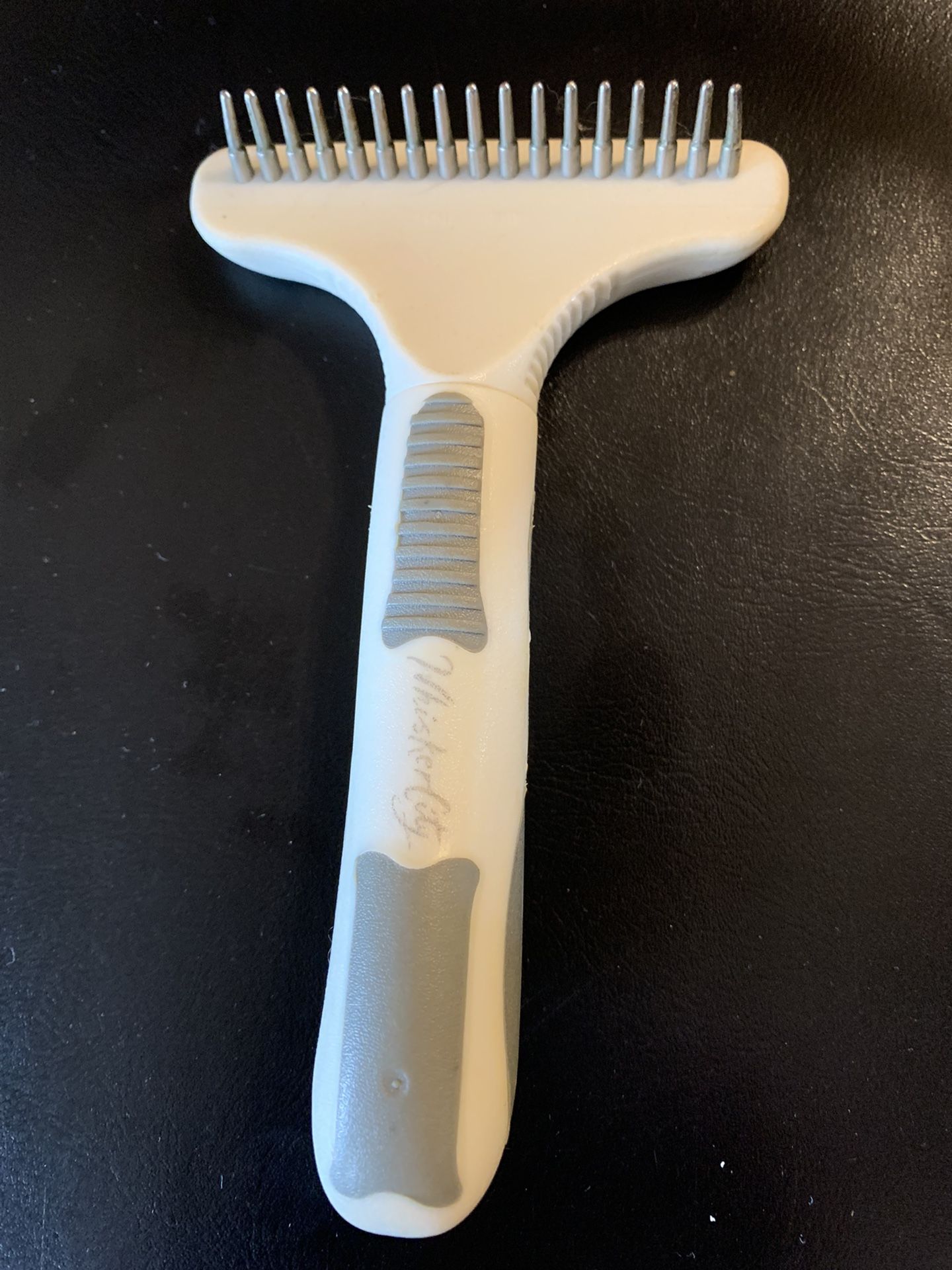 D-16  Cat Comb  By Whisker City  $5