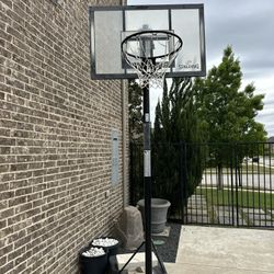 Spalding 44” Portable Basketball System