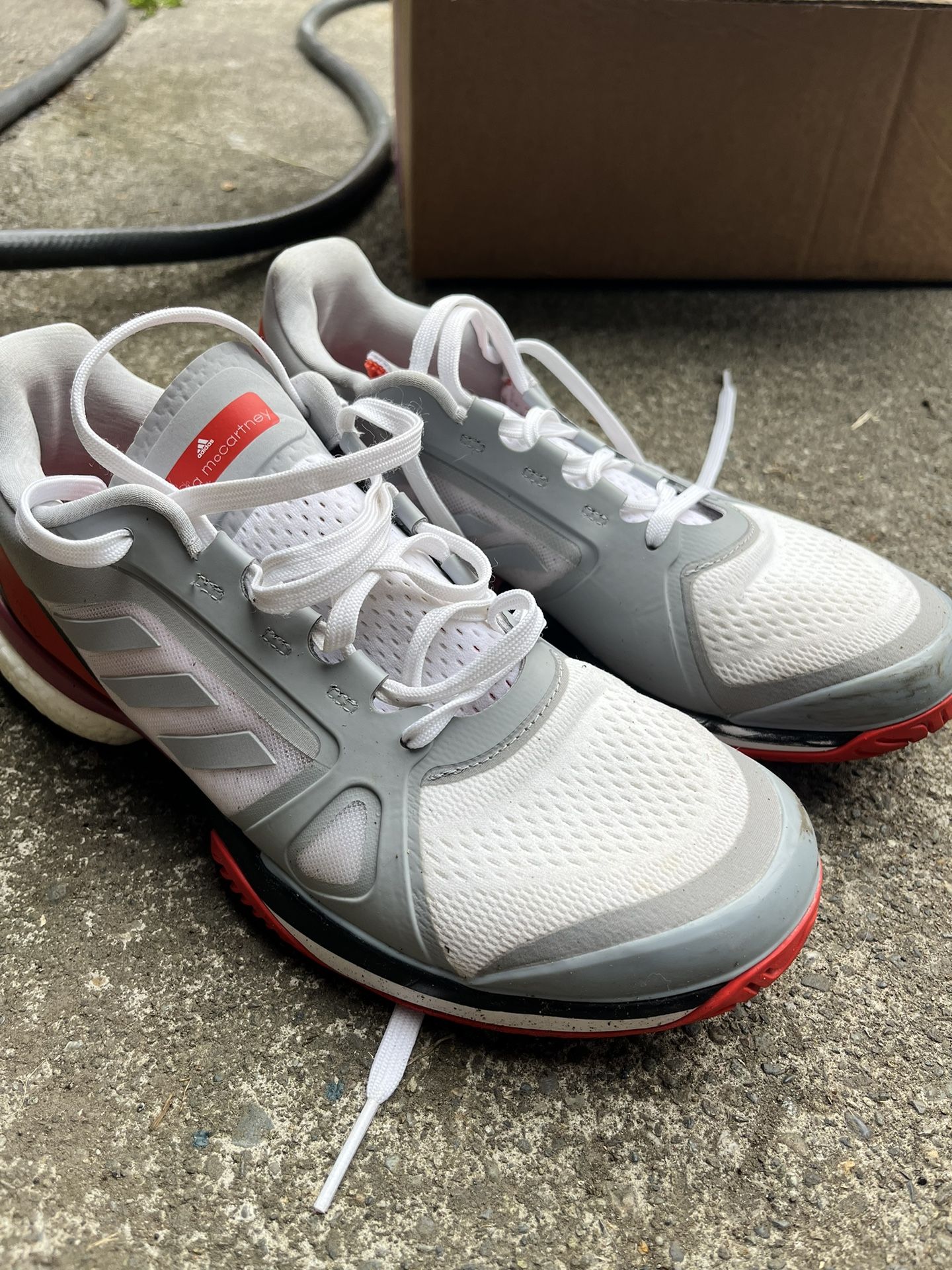 Women’s Size 9.5 Adidas