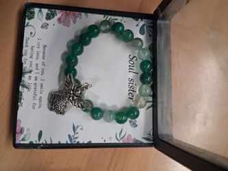 Green bits bracelets  elegant