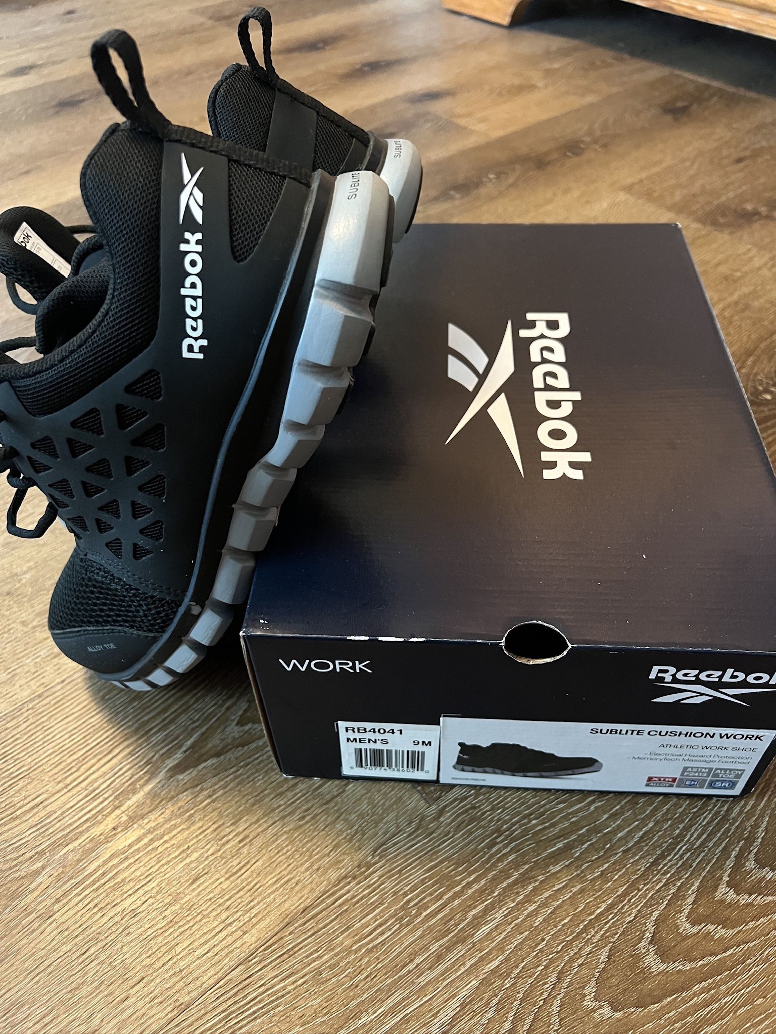 Reebok Men’s Alloy Toe Work Shoes