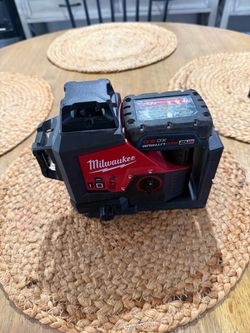 Milwaukee 360 laser