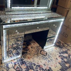 GLASS MIRROR VANITY 📦 