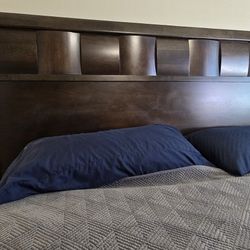 Cal King Bedroom Set