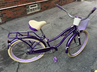 Huffy Baypointe Women's Cruiser Bike Purple