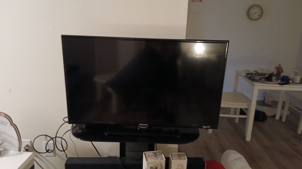Ruko Flat Screen With Internet Access 