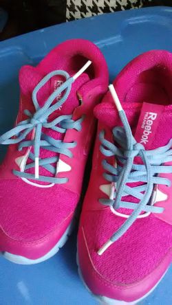 Ladies Reebok shoes