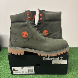 Timberland Dark Green 6in Nubuck Size 10.5 $280 