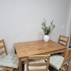 Dining table set