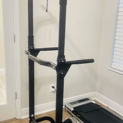 Exercise Equipment - Pull Ups.