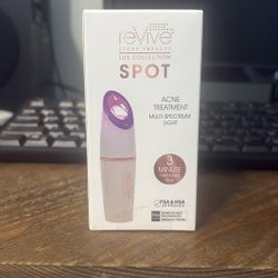 Revive Light Therapy Lux Collection Acne Treatment 
