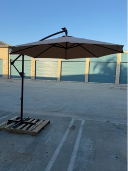 Umbrella 10ft offset with led lights