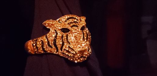 BRASS AND SEQUENCE LION BRACELET / BANGLE