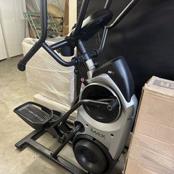 Bowflex Max Trainer M6