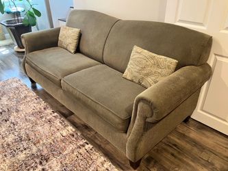 Bauhaus couch - comfortable quality - local pickup